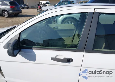 2008 Ford Focus Se/Ses из США, поврежденный, VIN 1FAHP35N88W298865